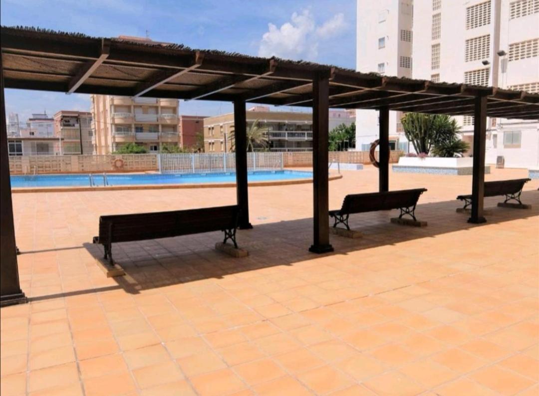 Apartamento A Pie De Playa-Edificio Bonaire 간디아 외부 사진